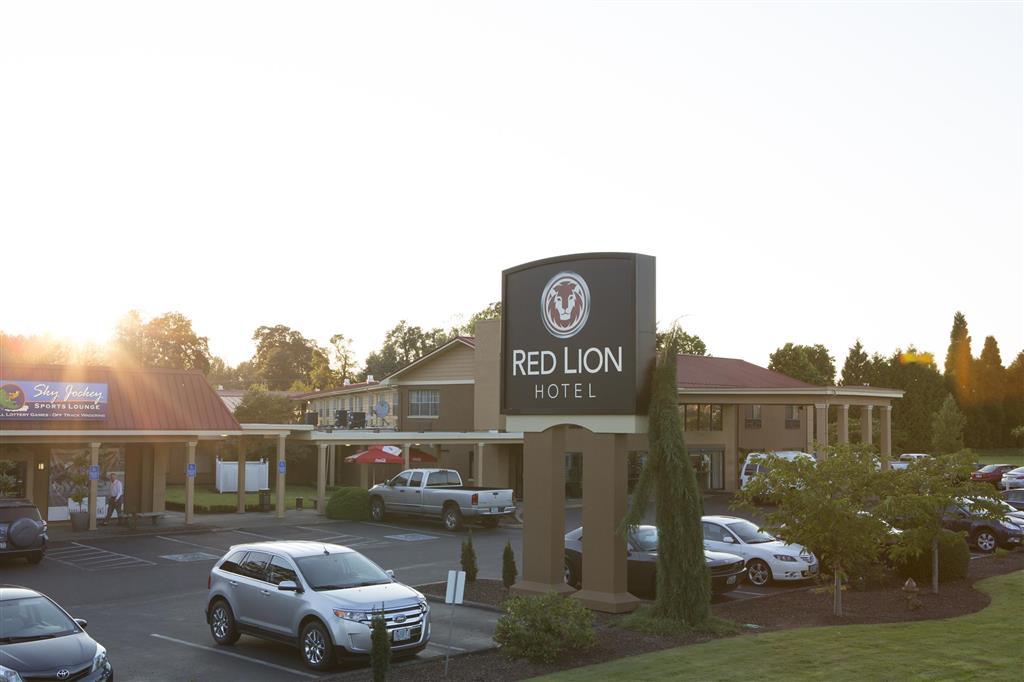 Red Lion Hotel Portland Airport Bagian luar foto